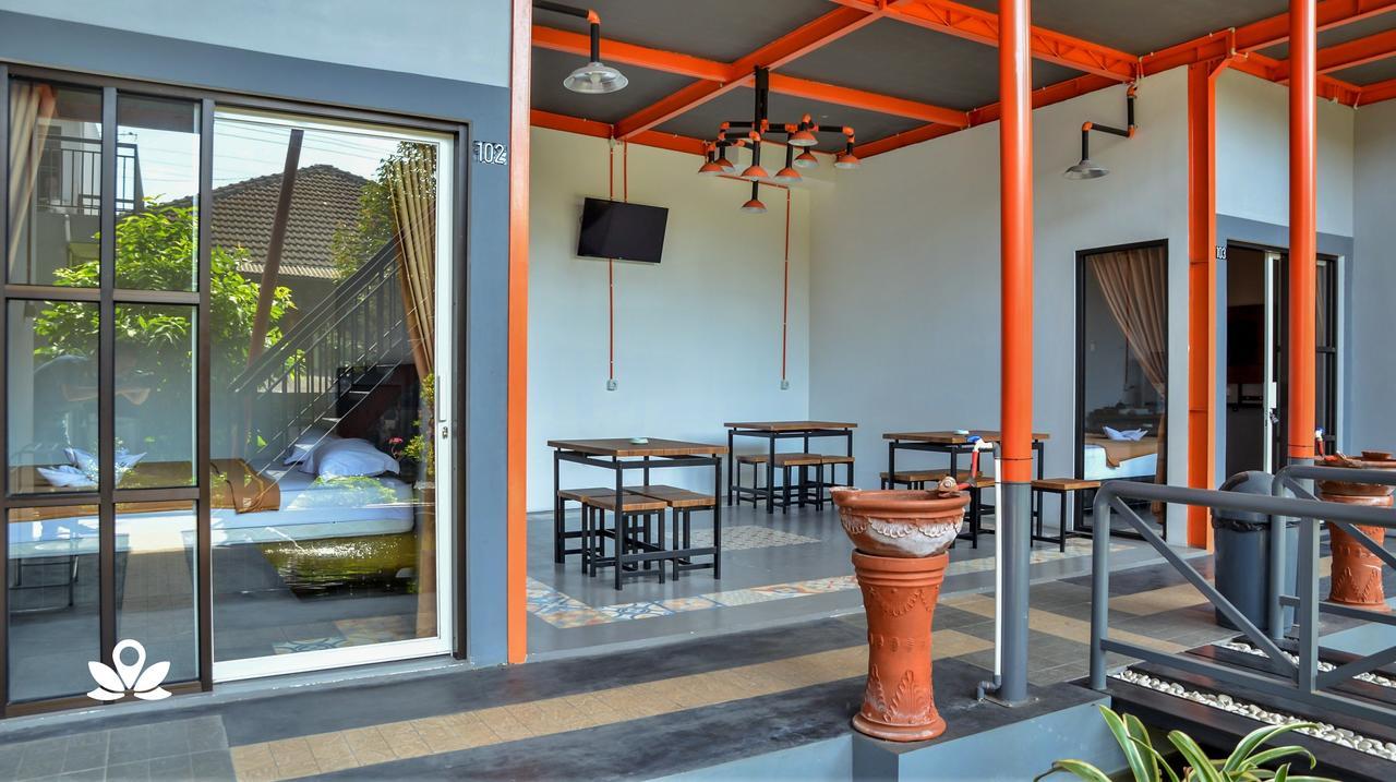 Ndalem Sorogenen Guesthouse Джок'якарта Екстер'єр фото